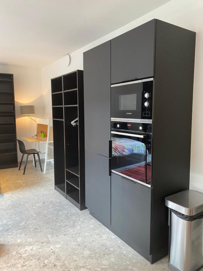 Studio Near Shopping K In K New Bright And Central Кортрейк Екстер'єр фото